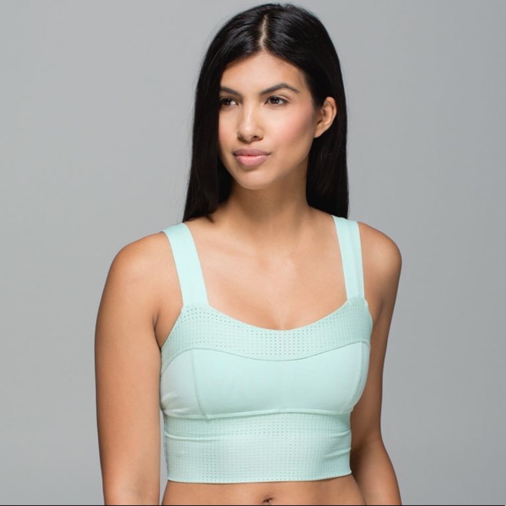Lululemon Var-City Bra SZ 6 - Sea Mist